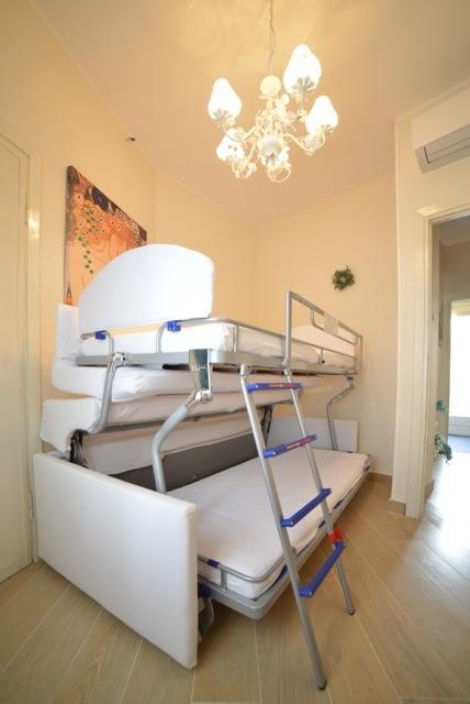 Casa Grandis Dimora Di Charme Nel Cuore Di Bordighera Apartment Room photo